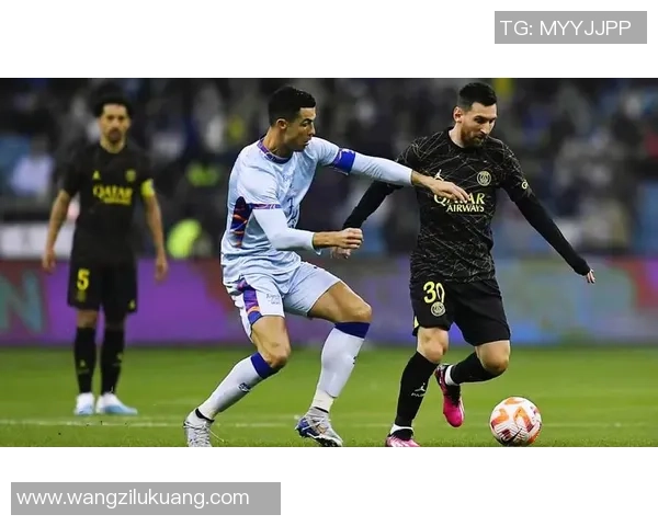 与梅西、C罗共舞绿茵场 揭秘五大足球传奇球星背后的故事 与梅西、C罗共舞绿茵场 揭秘五大足球传奇球星背后的故事